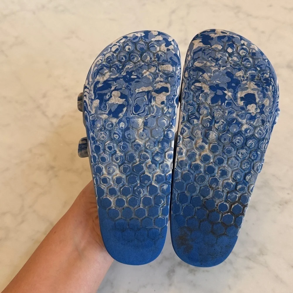 Cat & Jack Boys Blue Tie Dye Double Buckle Slide Sandals Size 13